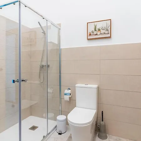 Noja 2 Bedroom By Invalencia *